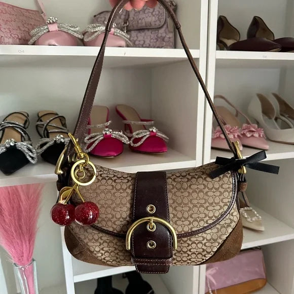 Brown Signature y2k Coach Shoulder Bag 🍒🤎