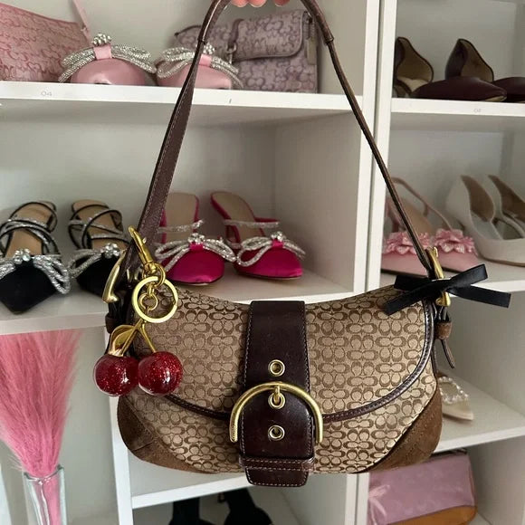 Brown Signature y2k Coach Shoulder Bag 🍒🤎