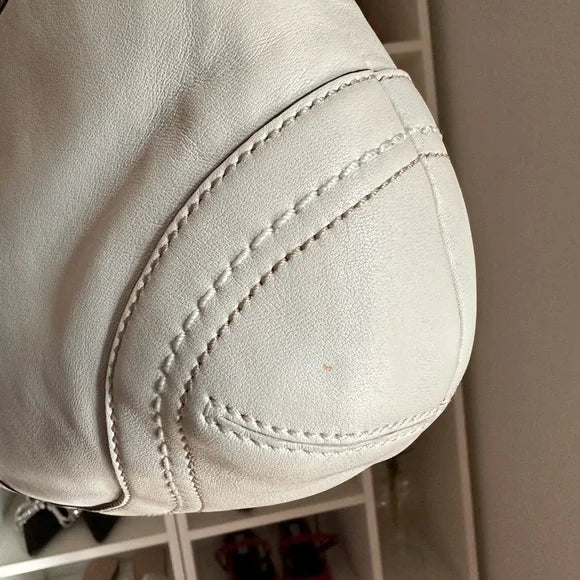 White y2k Coach Soho Flap Bag 🍒🌼
