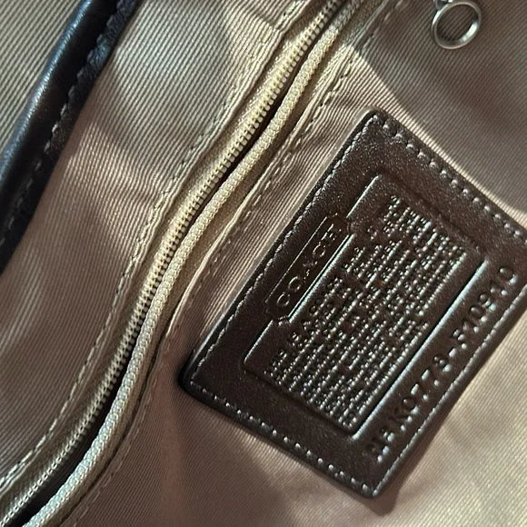 White y2k Coach Soho Flap Bag 🍒🌼