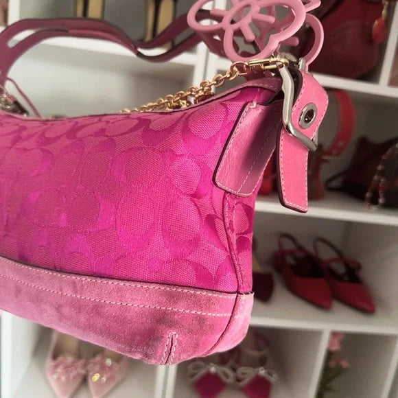 Hot Pink Signature y2k Coach Shoulder Bag 🩷