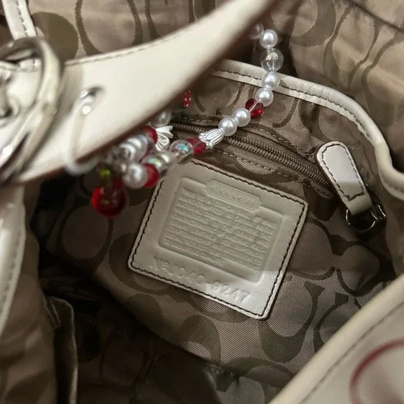 Coach Small White SoHo Flap 🍒🤍